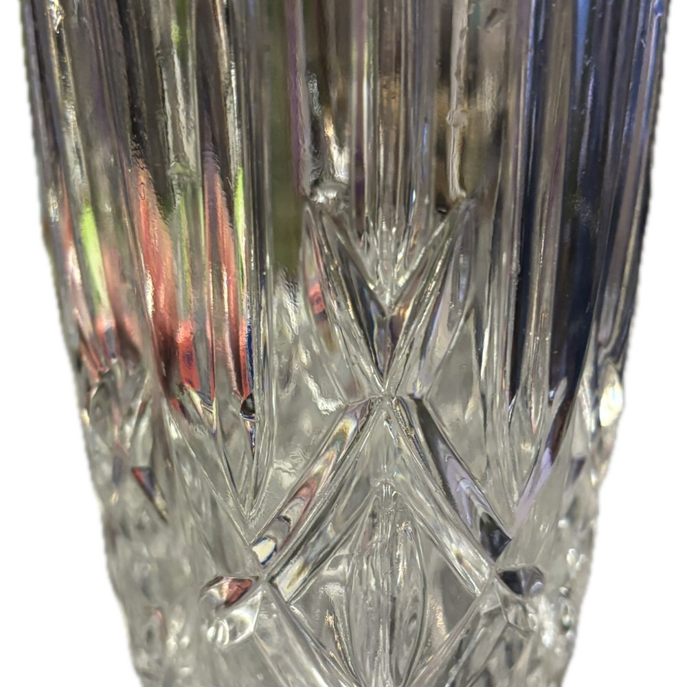 Royal Gallery Elegant Crystal Vase - Picture 2 of 16